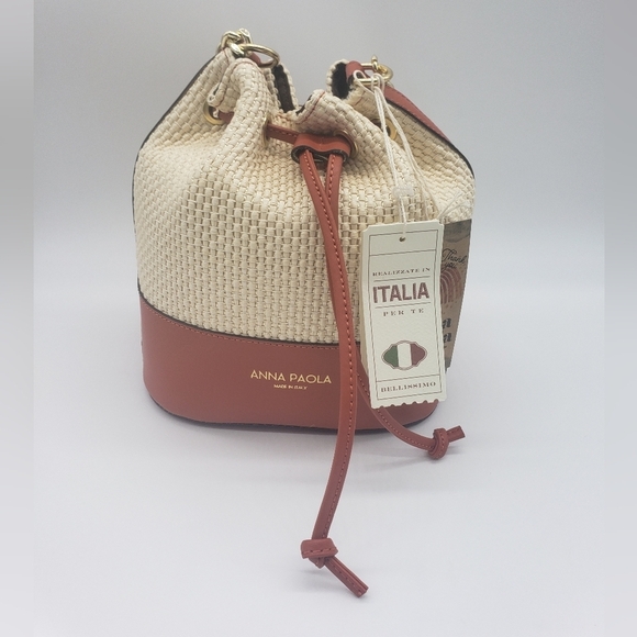 293- Anna Paola Bucket Crossbody Bag Made In Italy Genuine Italian Leather NWT - Picture 1 of 10